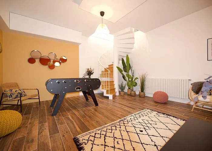 Luxury Home Near Tour Eiffel